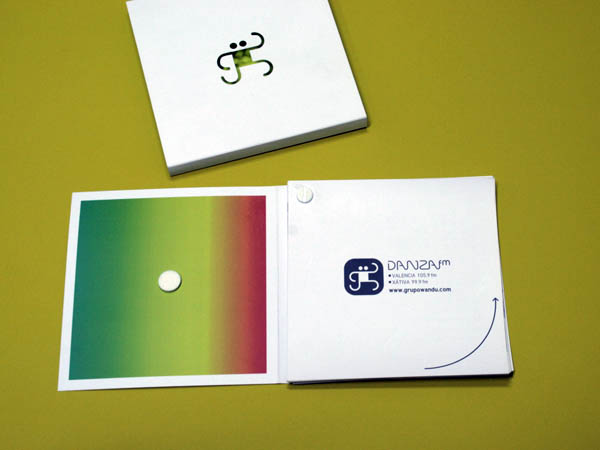 DanzaFM. Dise�o corporativo. Dossier de prensa. Publicidad impresa.