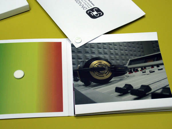 DanzaFM. Dise�o corporativo. Dossier de prensa. Publicidad impresa.