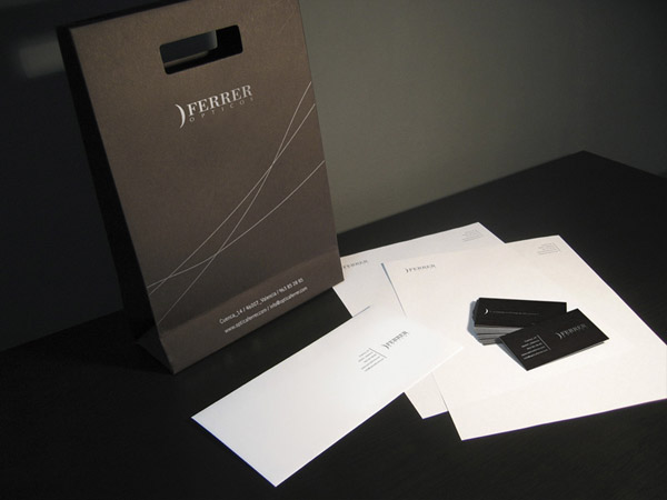 Ferrer Opticos. Dise�o corporativo y aplicaciones