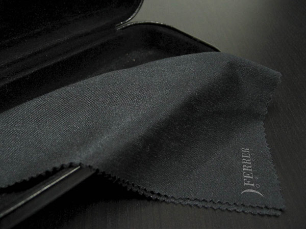 Ferrer Opticos. Dise�o corporativo y aplicaciones